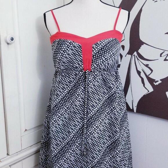 Maurices Dress Medium High Low Sweetheart Neck Sundress Black White Red - Picture 1 of 6
